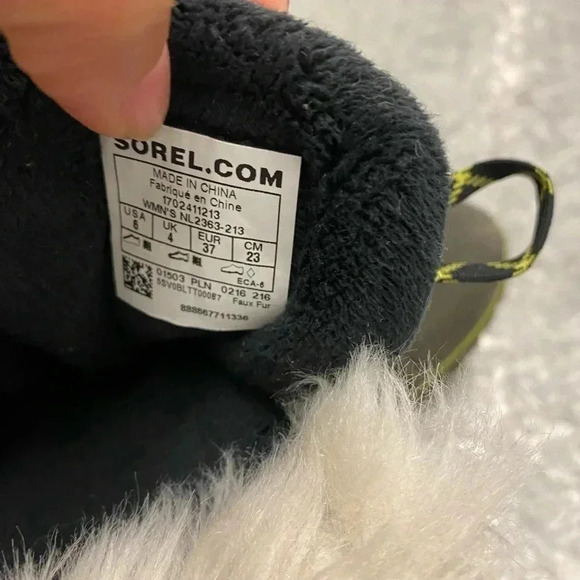 Sorel  boots - Picture 6 of 6